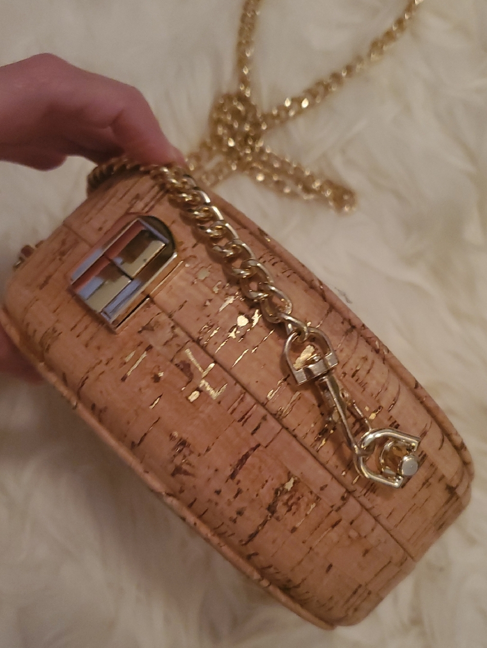 Unique Cork Round Crossbody Bag - Picture 5 of 6